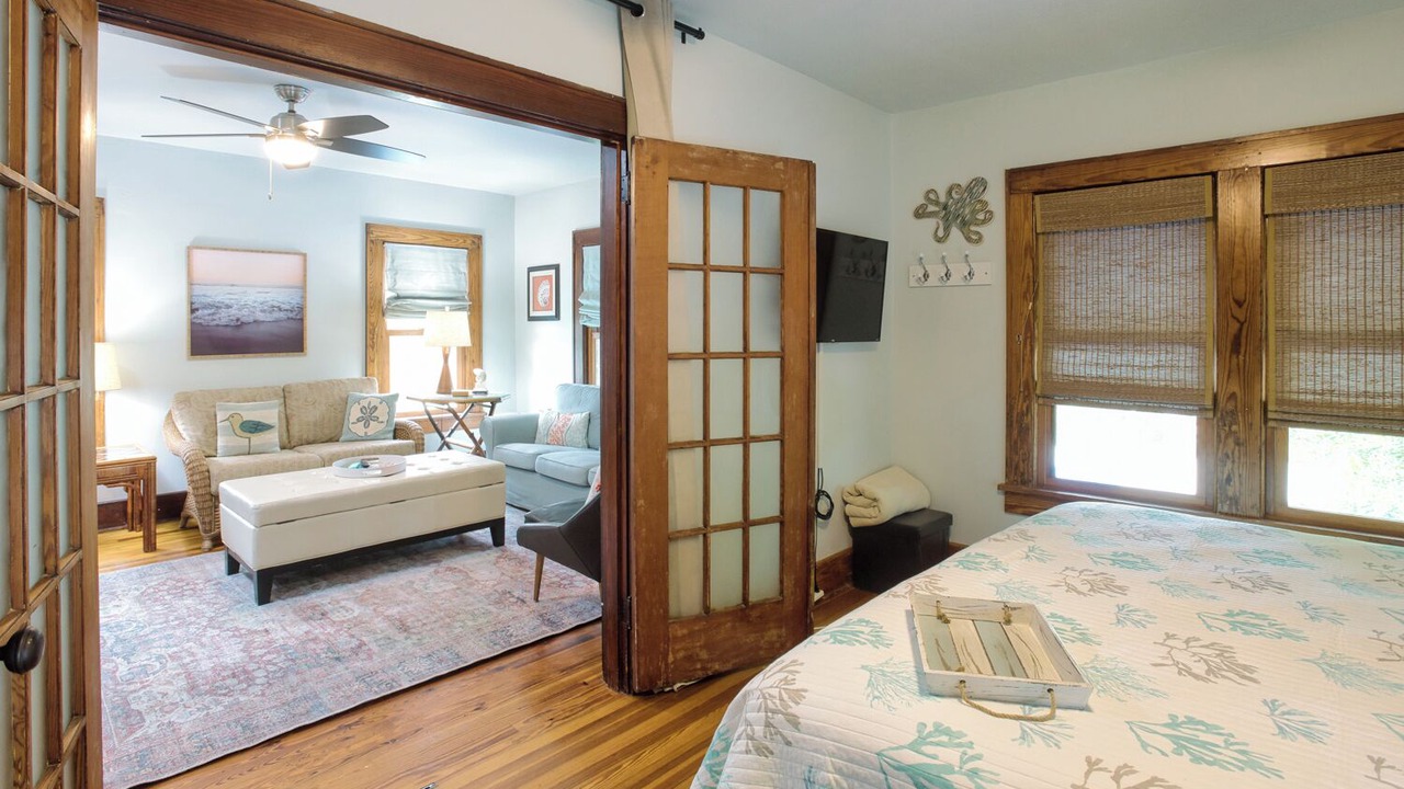 Photo of Bedroom in Gulfport