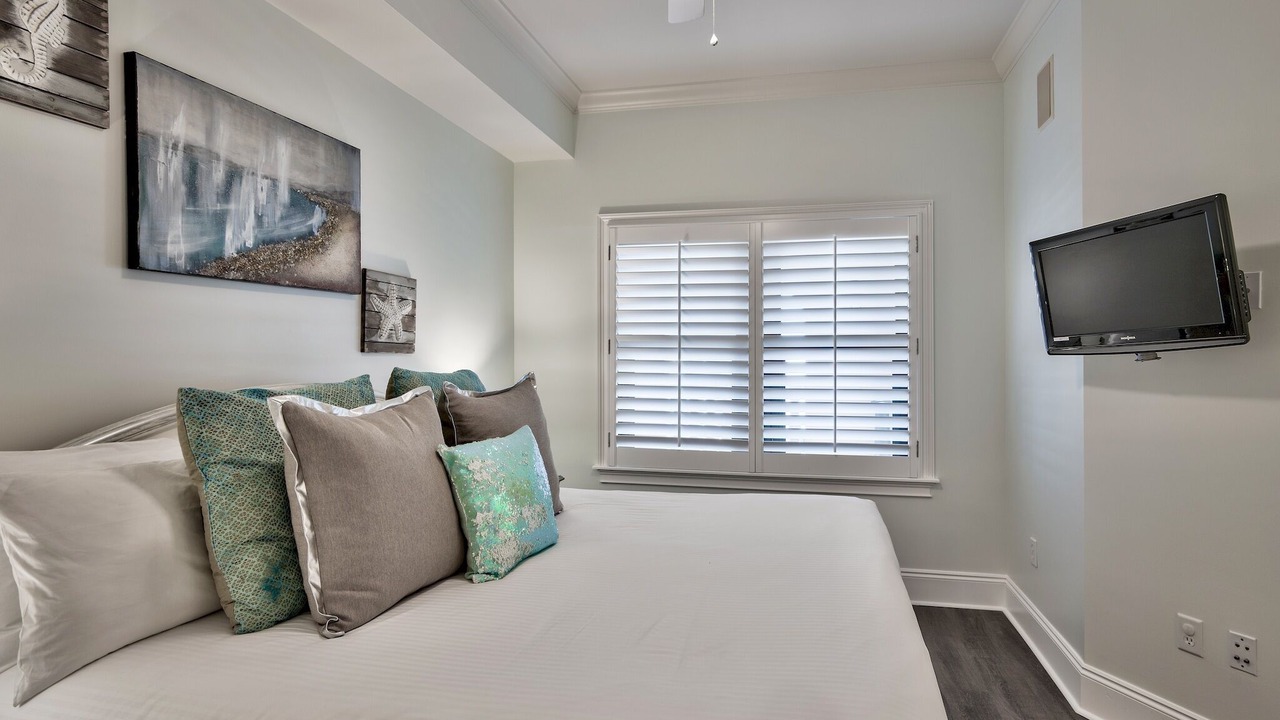 Photo of Bedroom in Crystal Beach