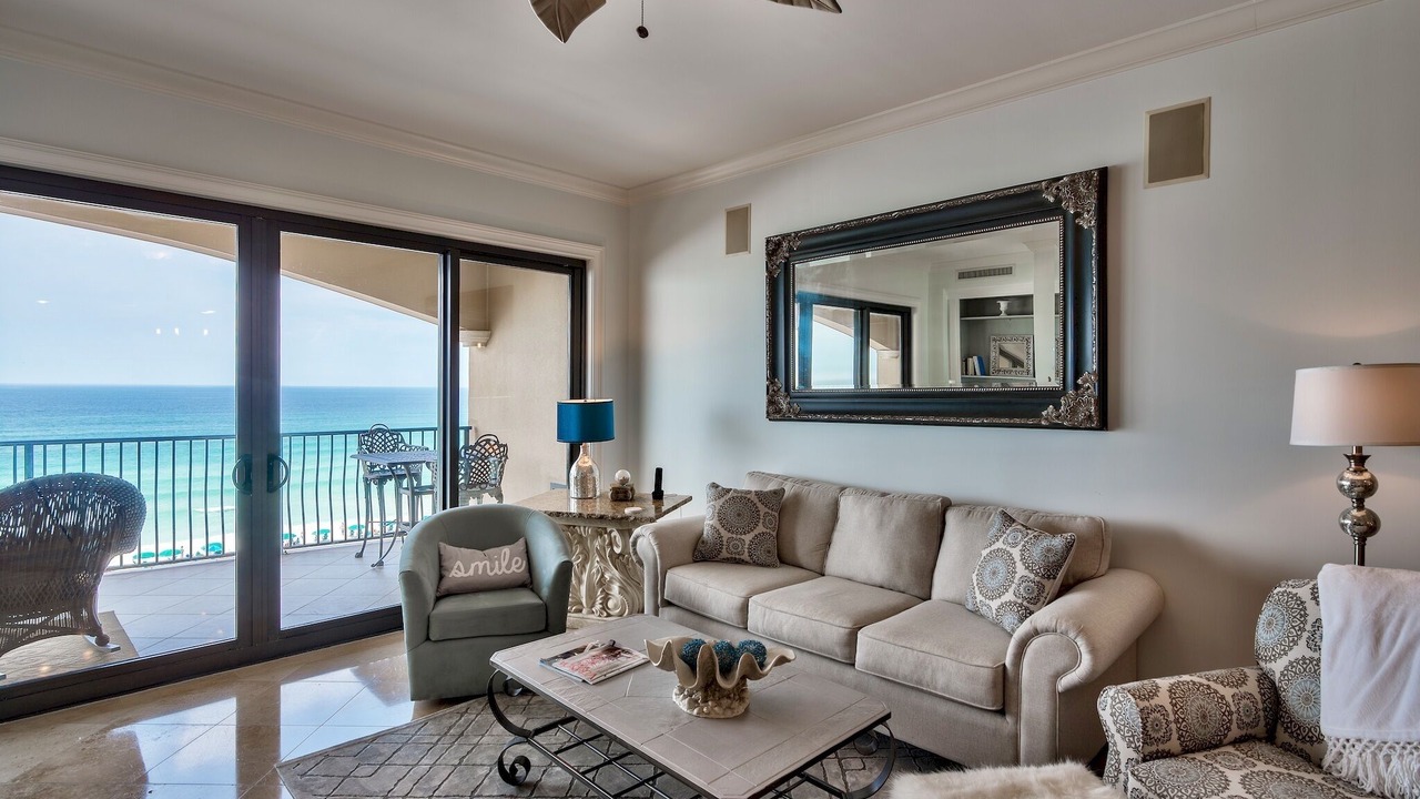 Photo of Livingroom in Crystal Beach