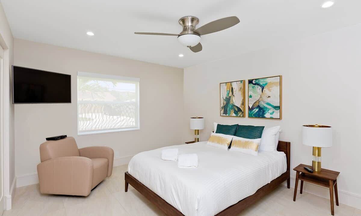 Photo of Bedroom in Lighthouse Point