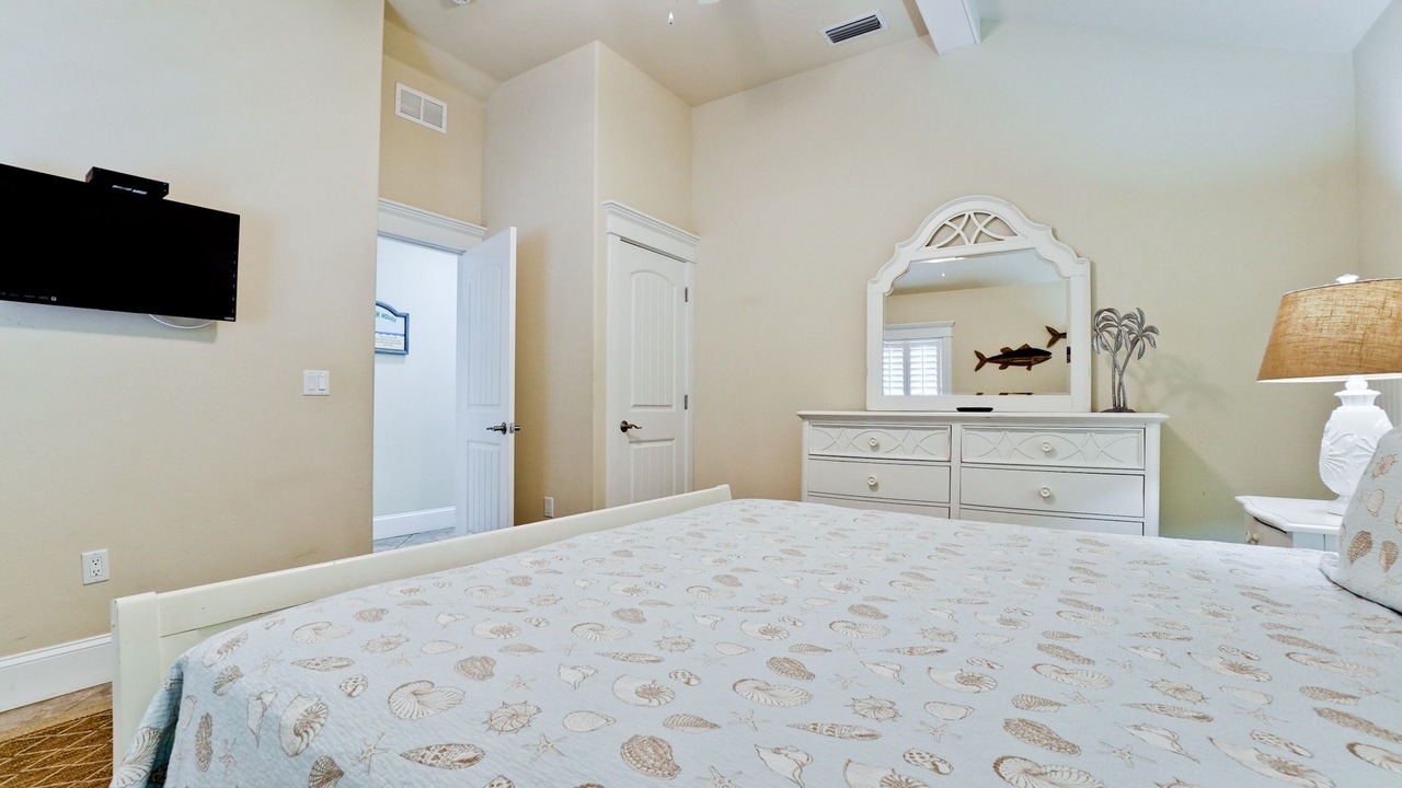 Photo of Bedroom in Holmes Beach
