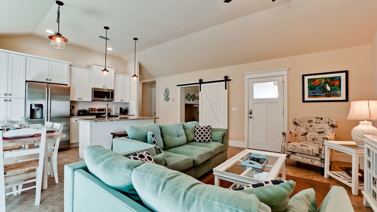 Photo of Livingroom in Holmes Beach
