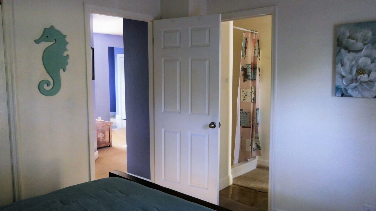 Photo of Bathroom in Altamont Manor