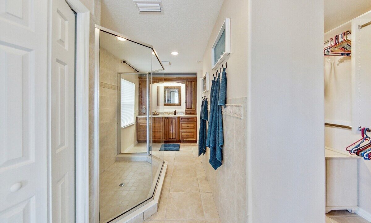 Photo of Bathroom in Marineland Acres