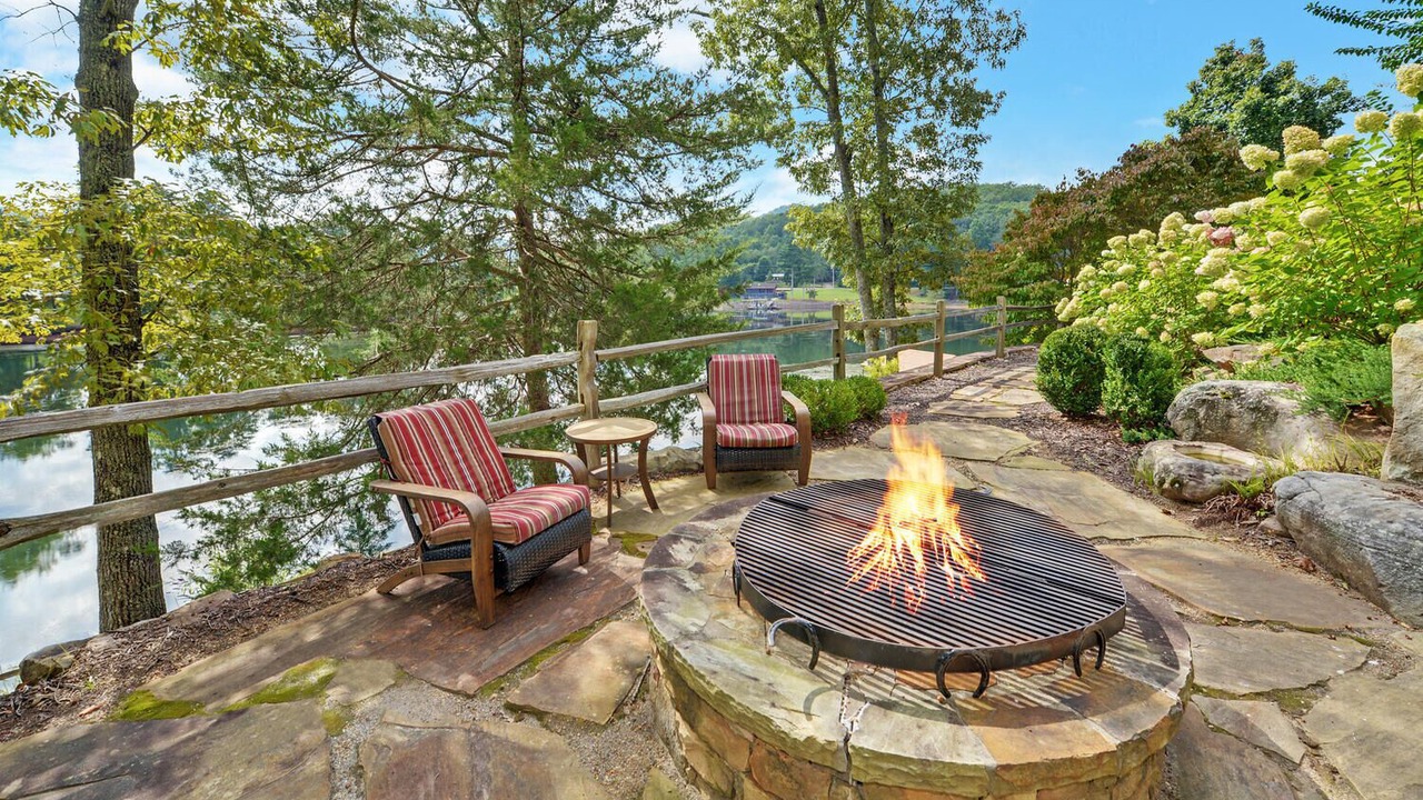 Photo of Outdoor in Hiawassee
