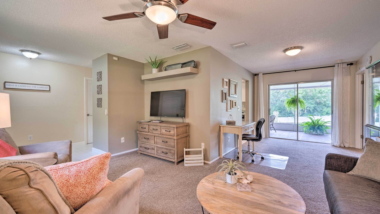 Photo of Livingroom in Forest City