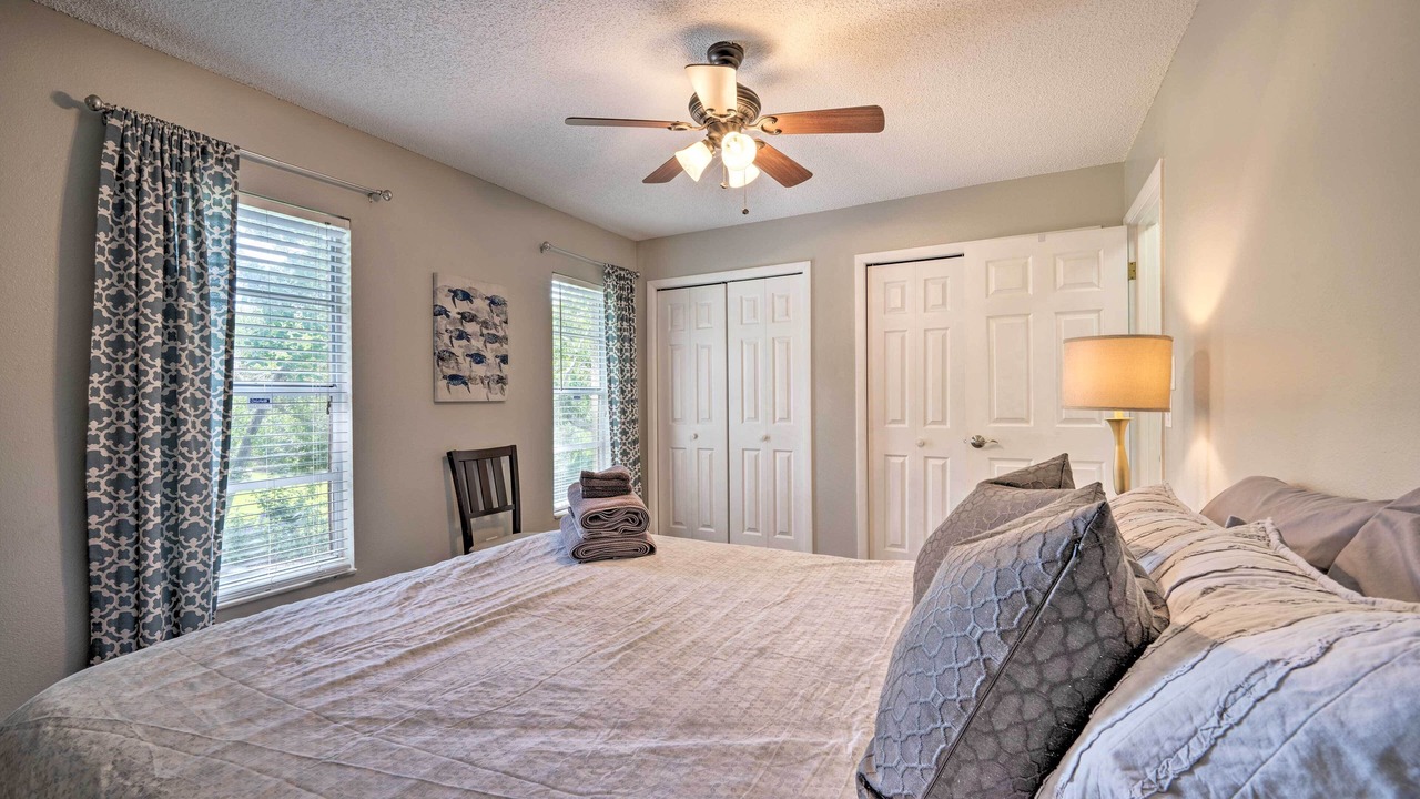 Photo of Bedroom in Forest City