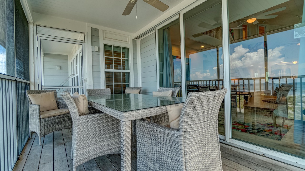 Photo of Outdoor in Palm Island