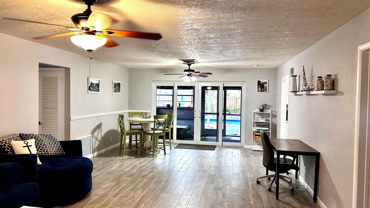 Photo of Livingroom in Lake Worth