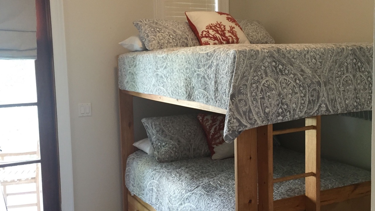 Photo of Bedroom in Baytowne Wharf