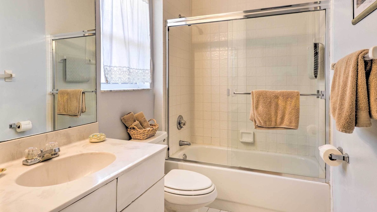 Photo of Bathroom in Lauderdale-by-the-Sea