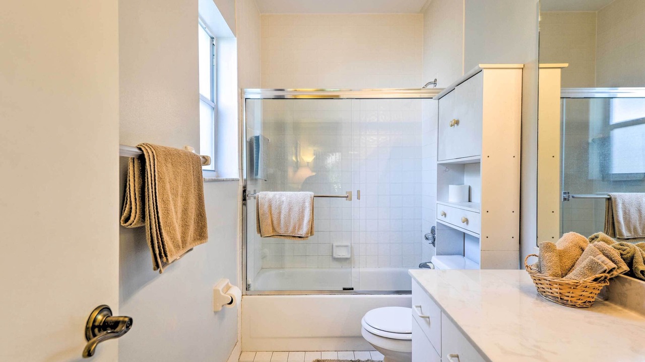 Photo of Bathroom in Lauderdale-by-the-Sea