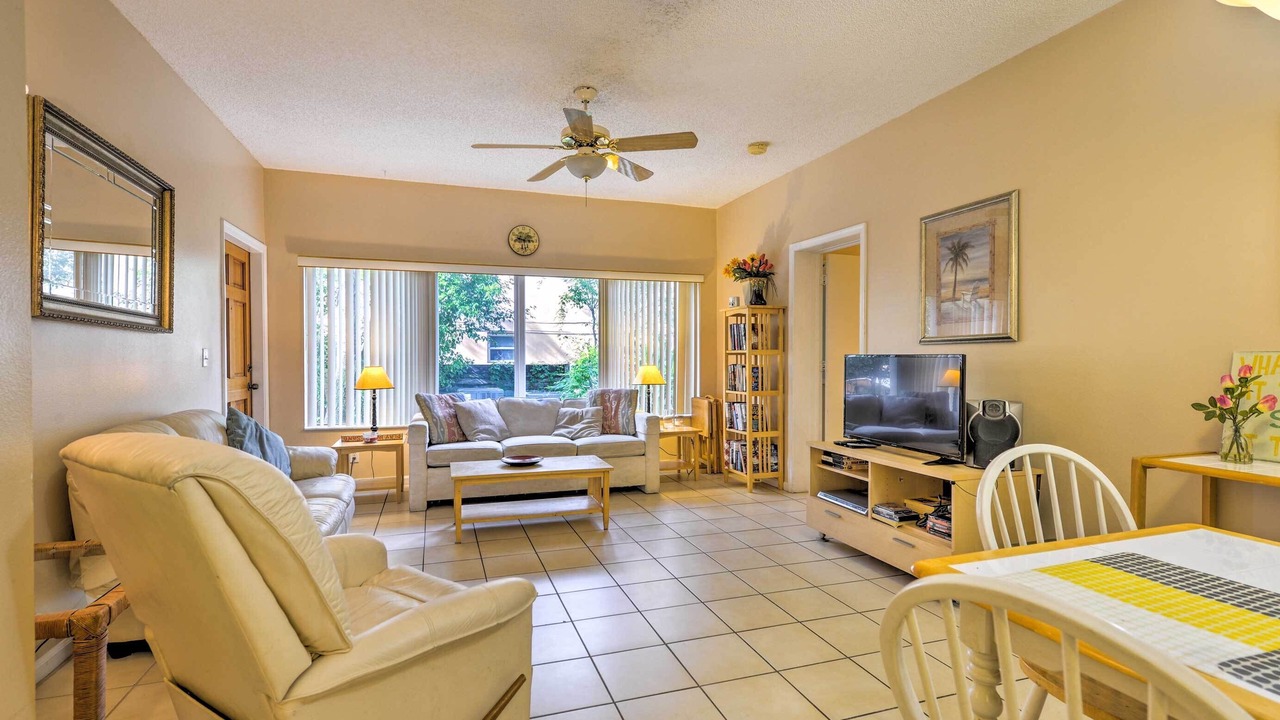 Photo of Livingroom in Lauderdale-by-the-Sea