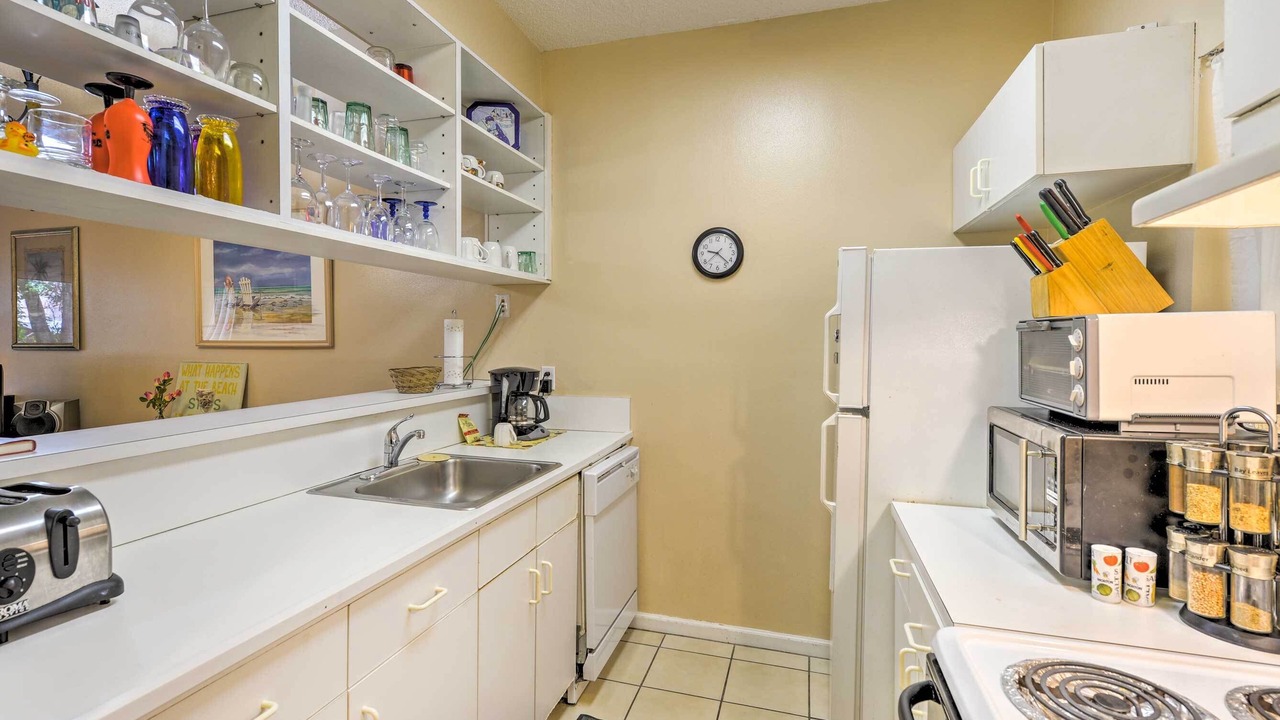 Photo of Kitchen in Lauderdale-by-the-Sea