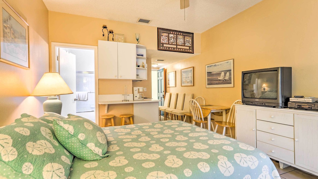 Photo of Bedroom in Lauderdale-by-the-Sea