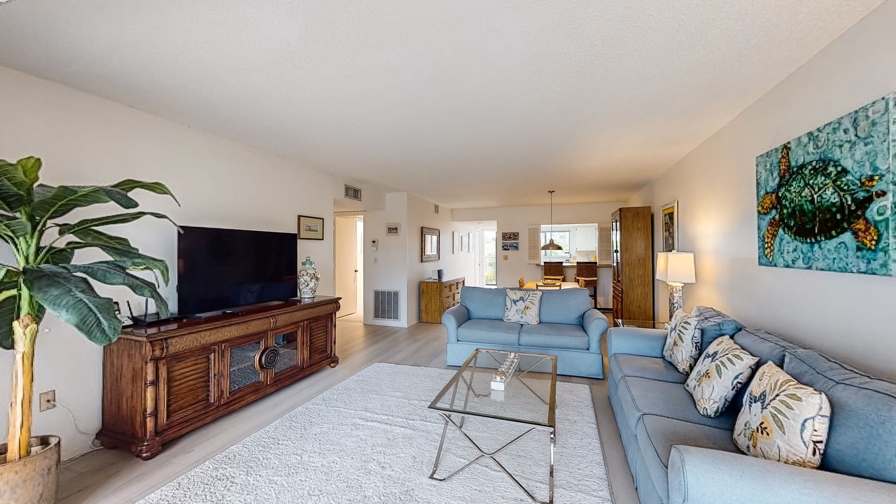 Photo of Livingroom in Holmes Beach