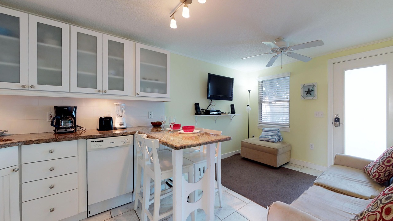Photo of Livingroom in Holmes Beach