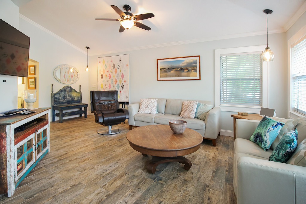 Photo of Livingroom in Anna Maria
