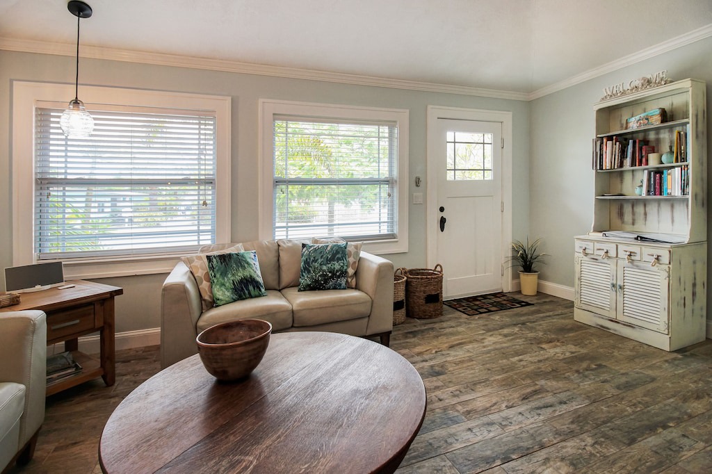 Photo of Livingroom in Anna Maria