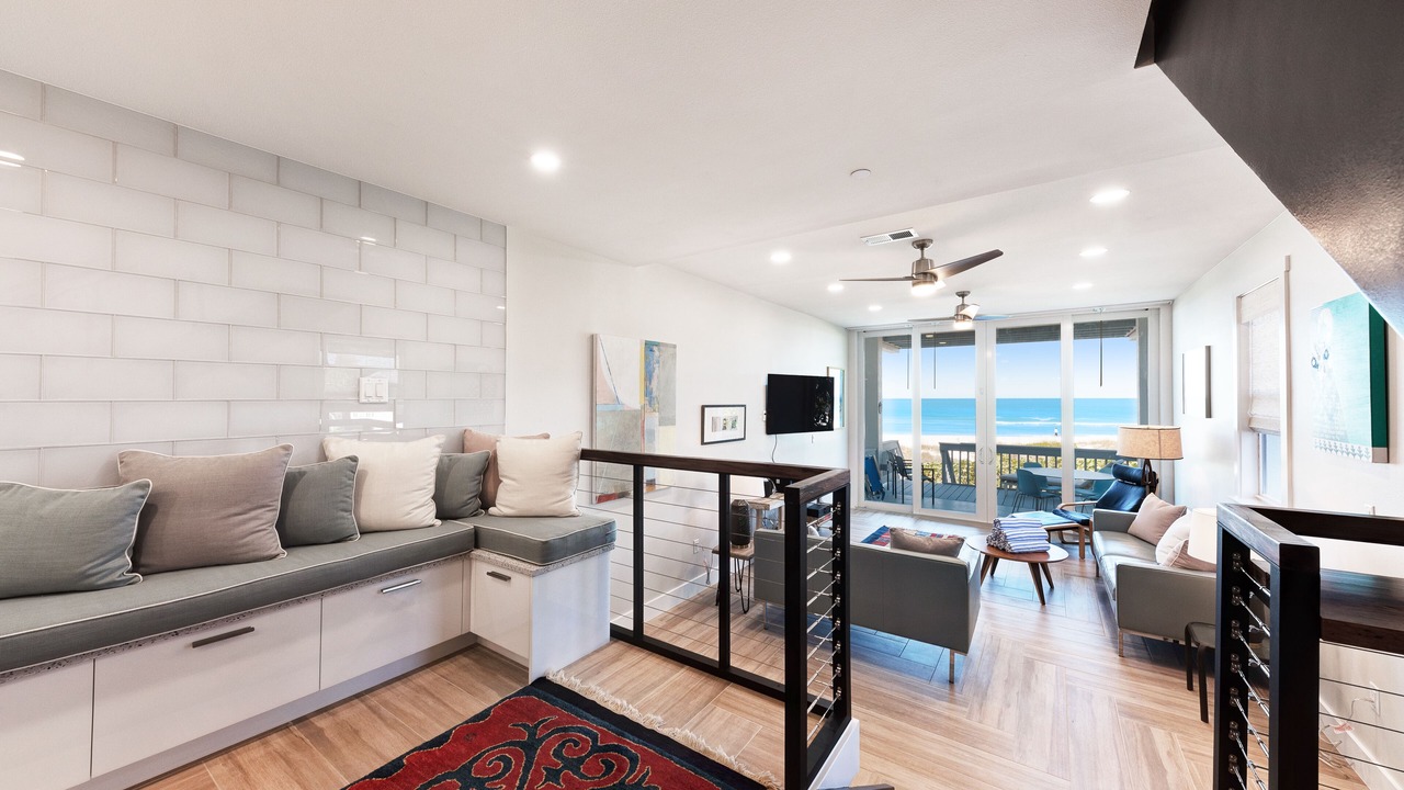 Photo of Livingroom in Holmes Beach