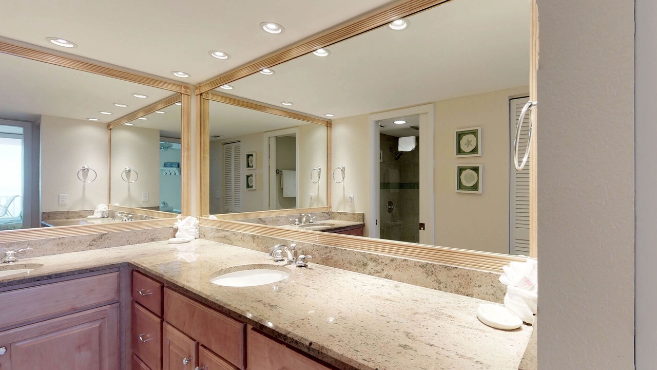 Photo of Bathroom in Bradenton Beach