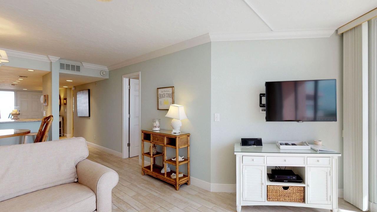Photo of Livingroom in Bradenton Beach