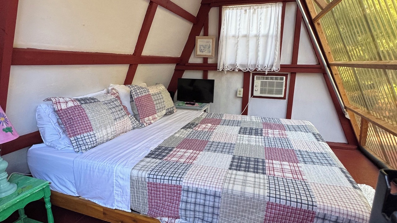 Photo of Bedroom in Brookridge