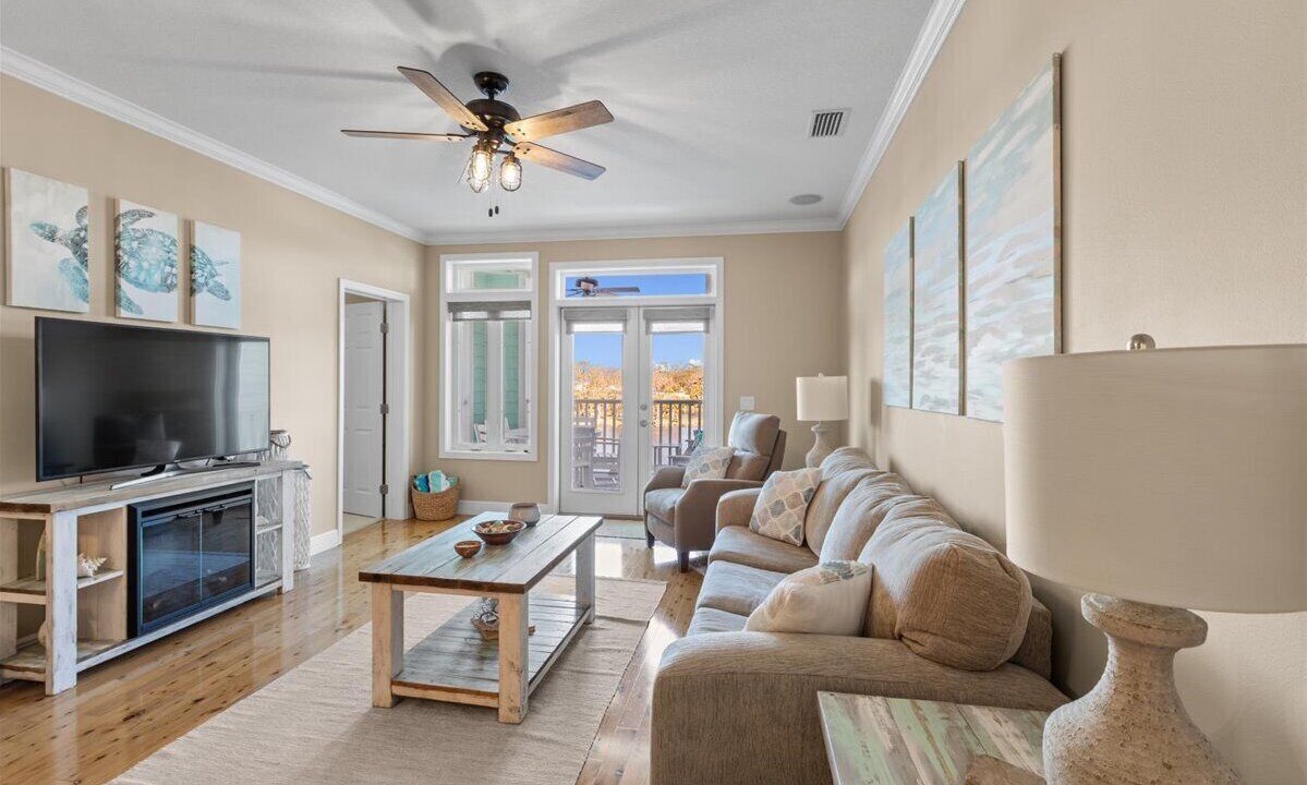 Photo of Livingroom in Steinhatchee