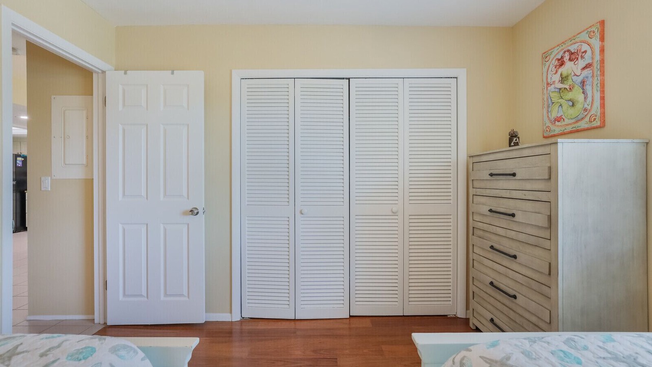 Photo of Bedroom in Holmes Beach