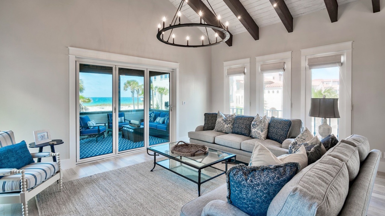 Photo of Livingroom in Dune Allen Beach