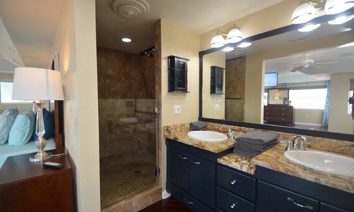 Photo of Bathroom in Marineland Acres