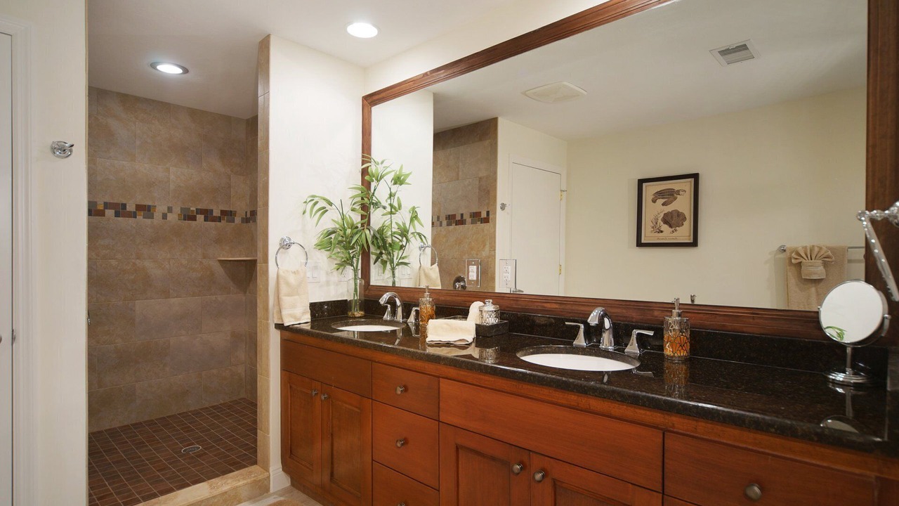 Photo of Bathroom in Pelican