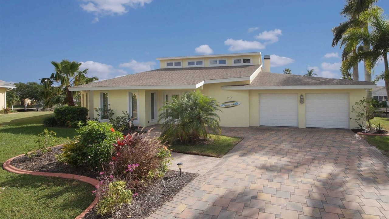 Photo of Outdoor in Pelican