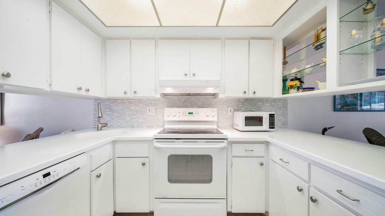 Photo of Kitchen in Beachview Country Club Estates