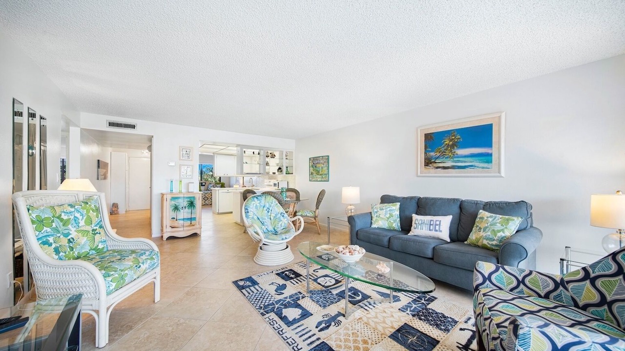 Photo of Livingroom in Beachview Country Club Estates