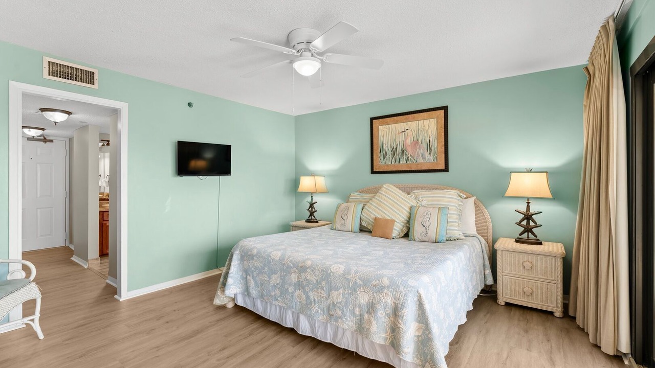 Photo of Bedroom in Lower Grand Lagoon