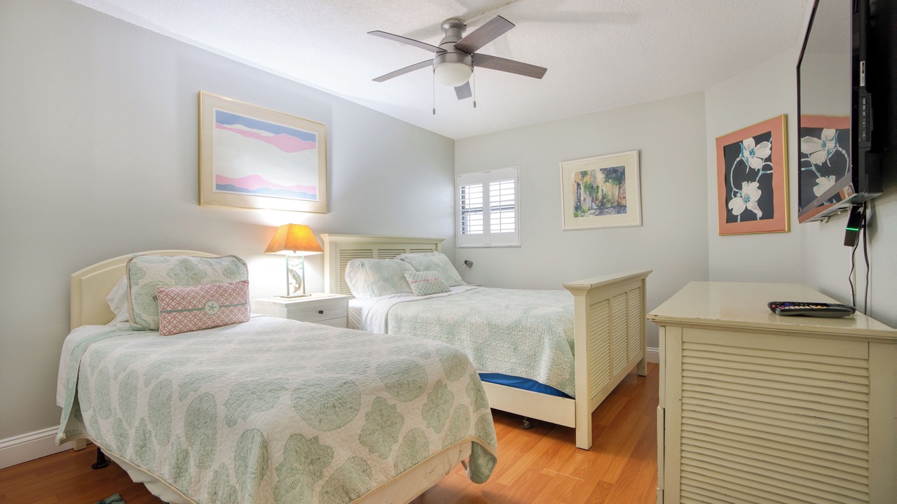 Photo of Bedroom in Butler Beach