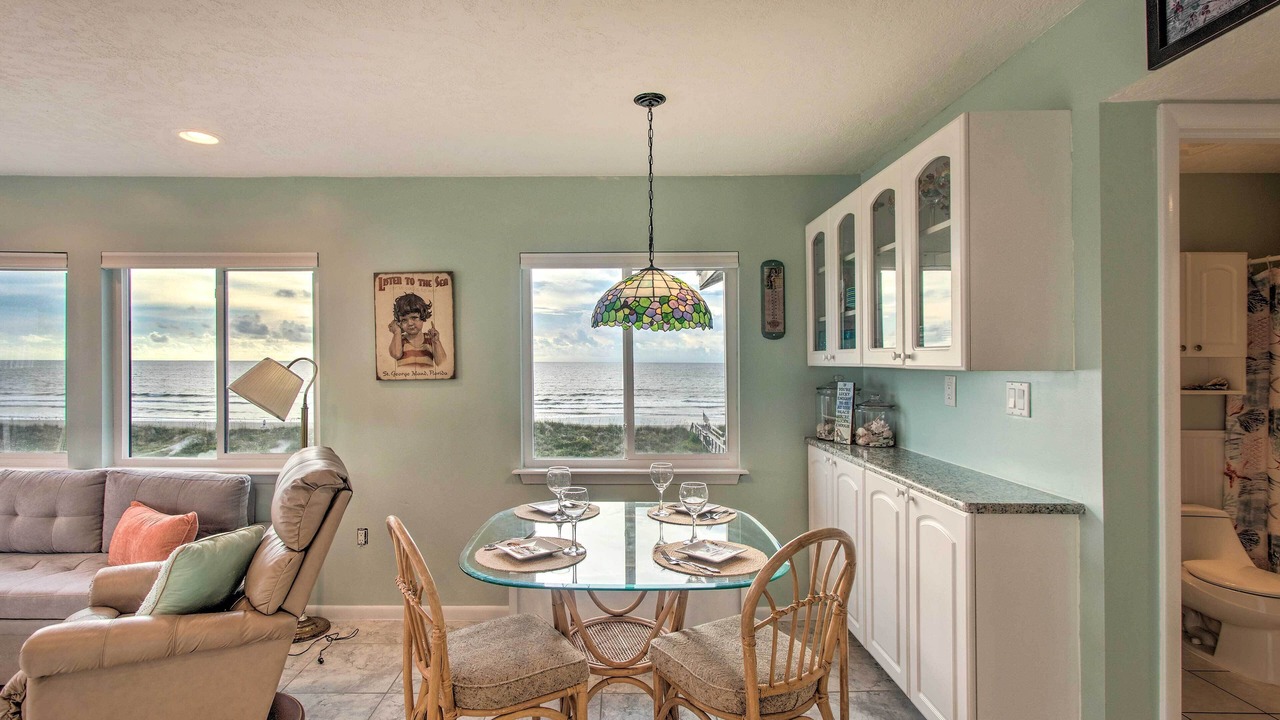 Photo of Livingroom in Fernandina Beach