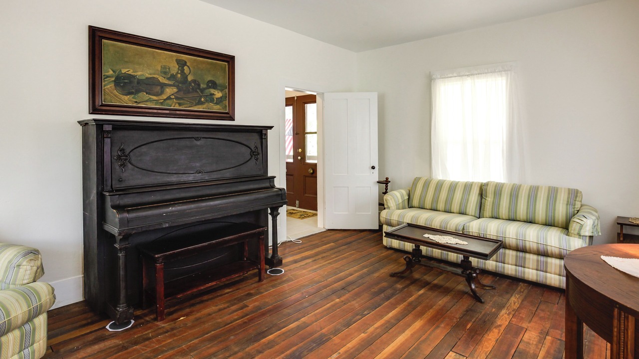 Photo of Bedroom in Pomona Park