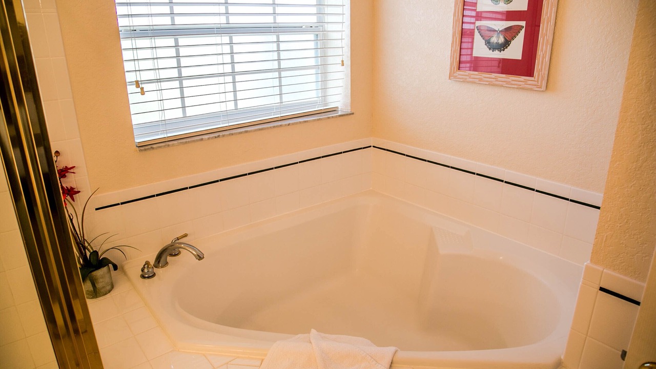 Photo of Bathroom in Lake Davenport Estates