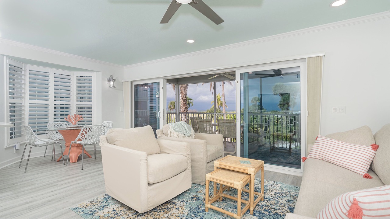 Photo of Livingroom in Palm Island