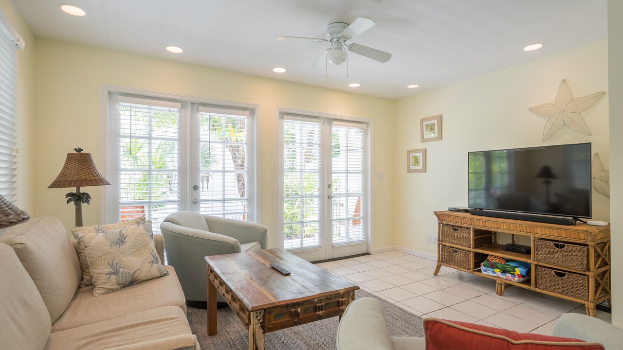 Photo of Livingroom in Bahama Village