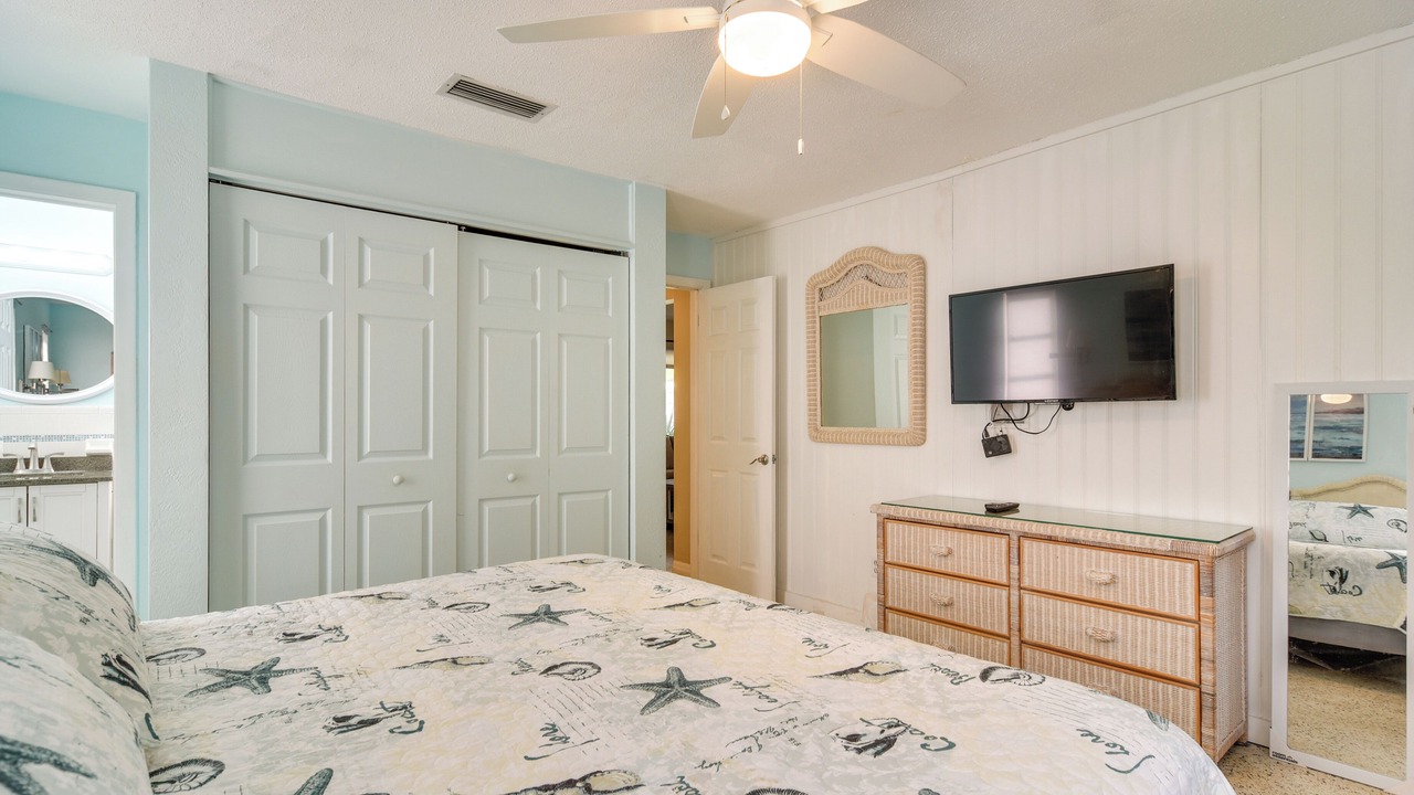 Photo of Bedroom in Harbor Bluffs