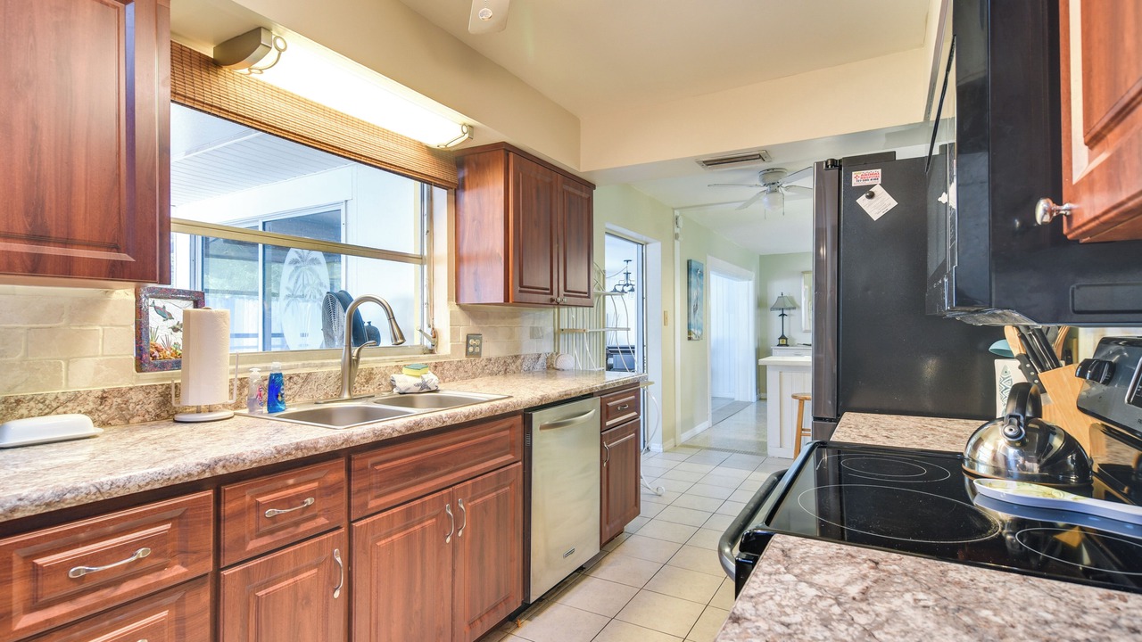 Photo of Kitchen in Harbor Bluffs