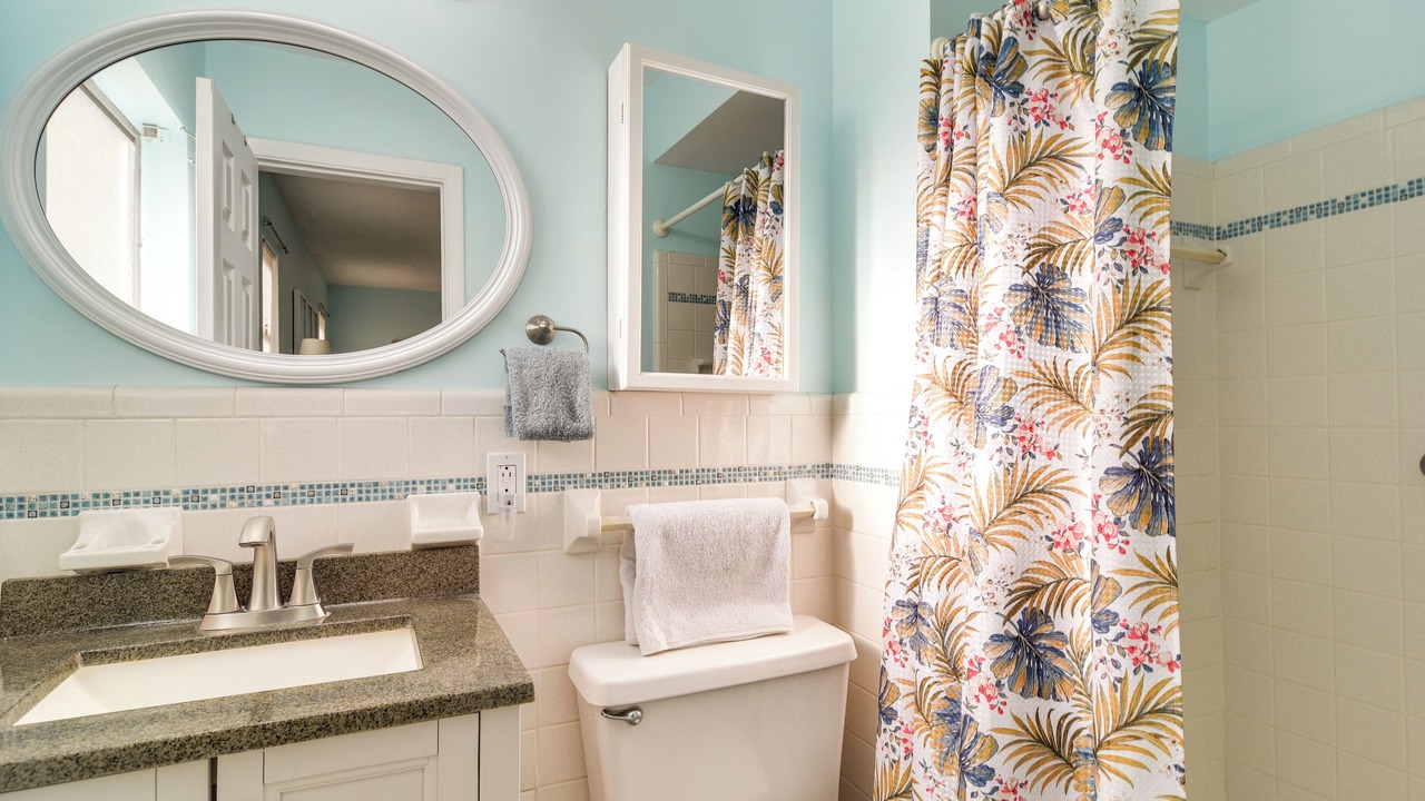 Photo of Bathroom in Harbor Bluffs