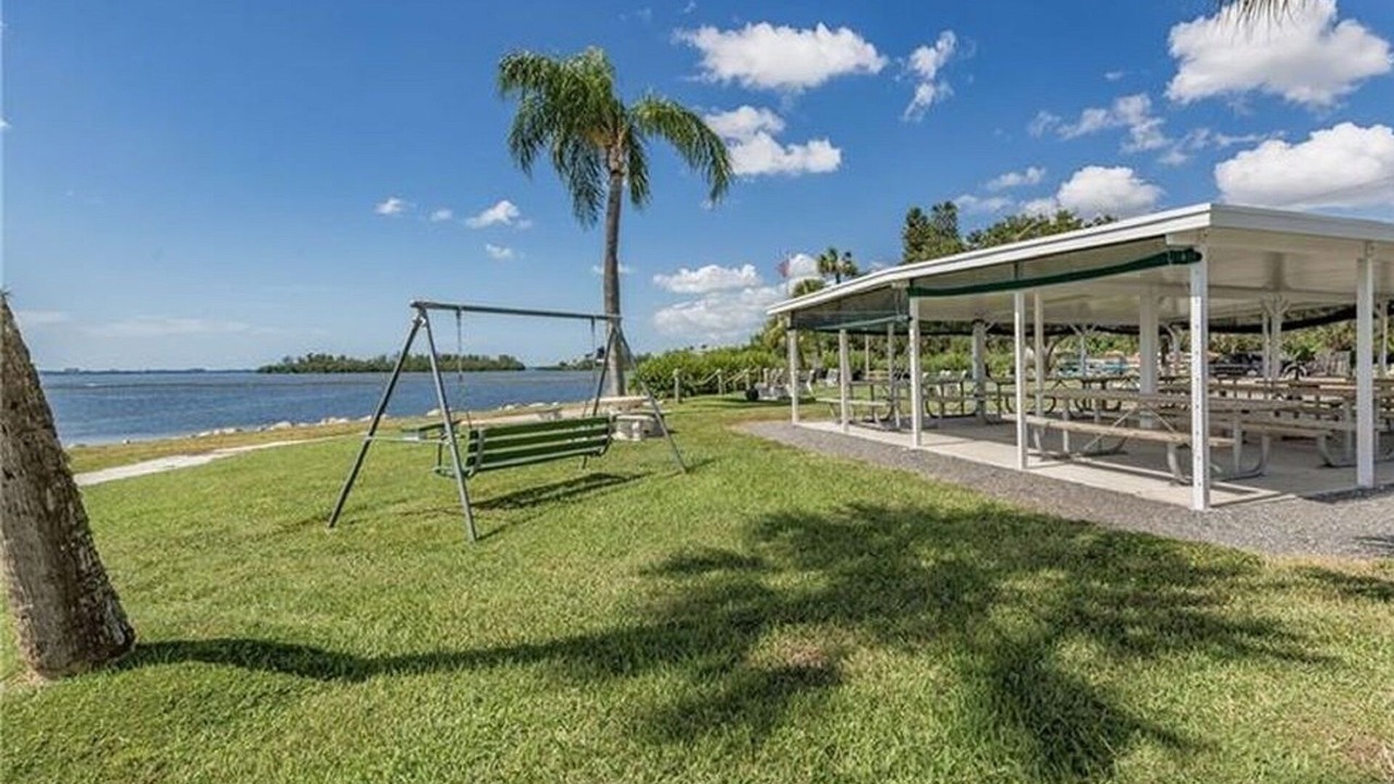 Photo of Outdoor in Trailer Estates