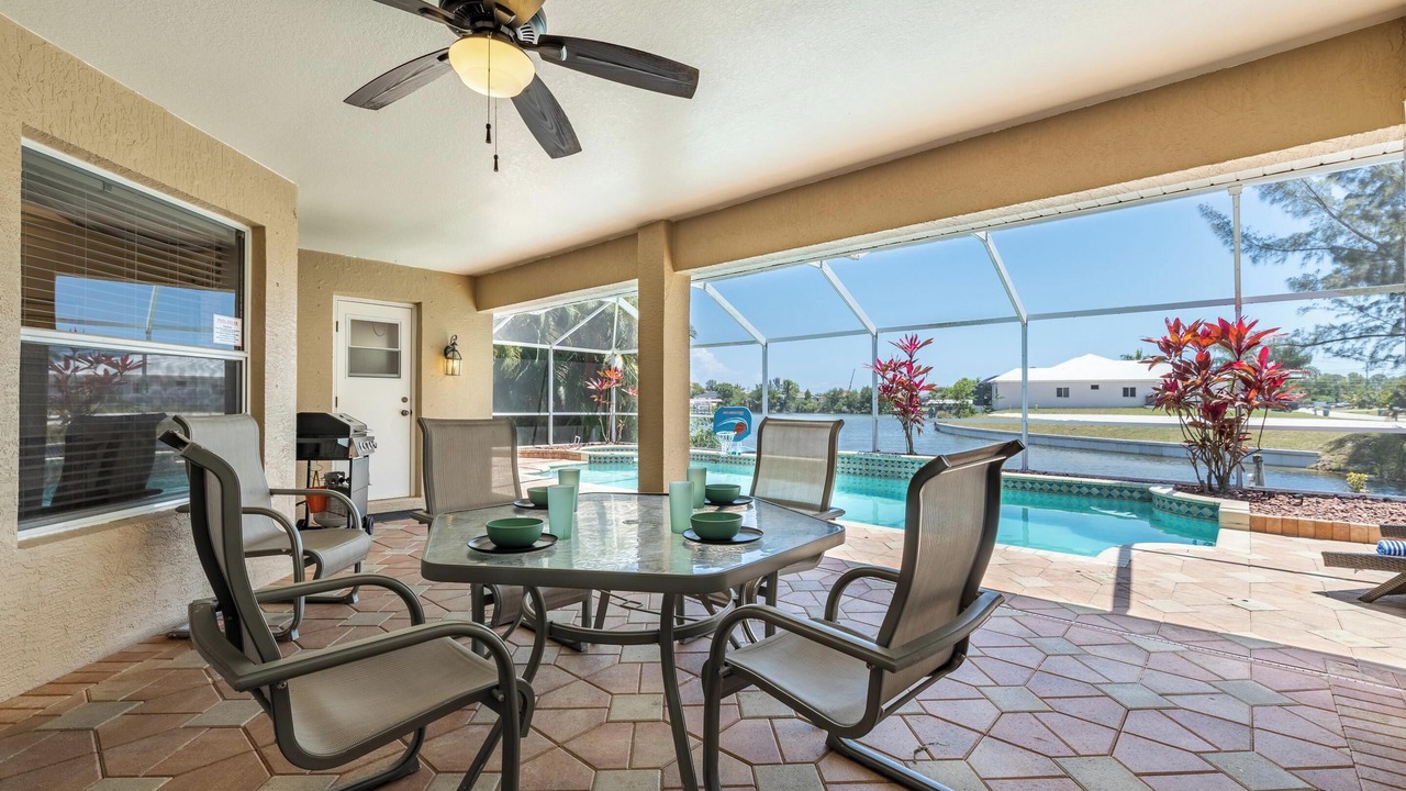 Photo of Outdoor in Pelican
