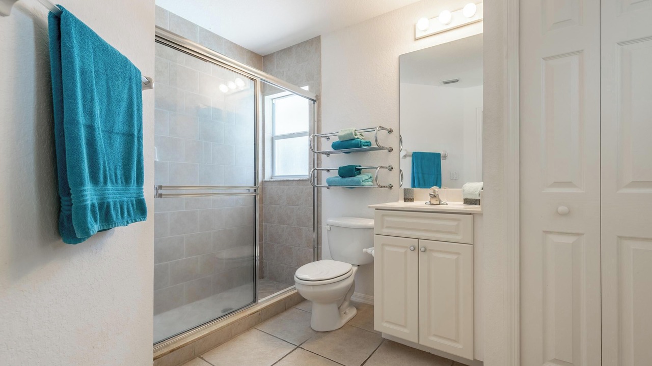 Photo of Bathroom in Pelican