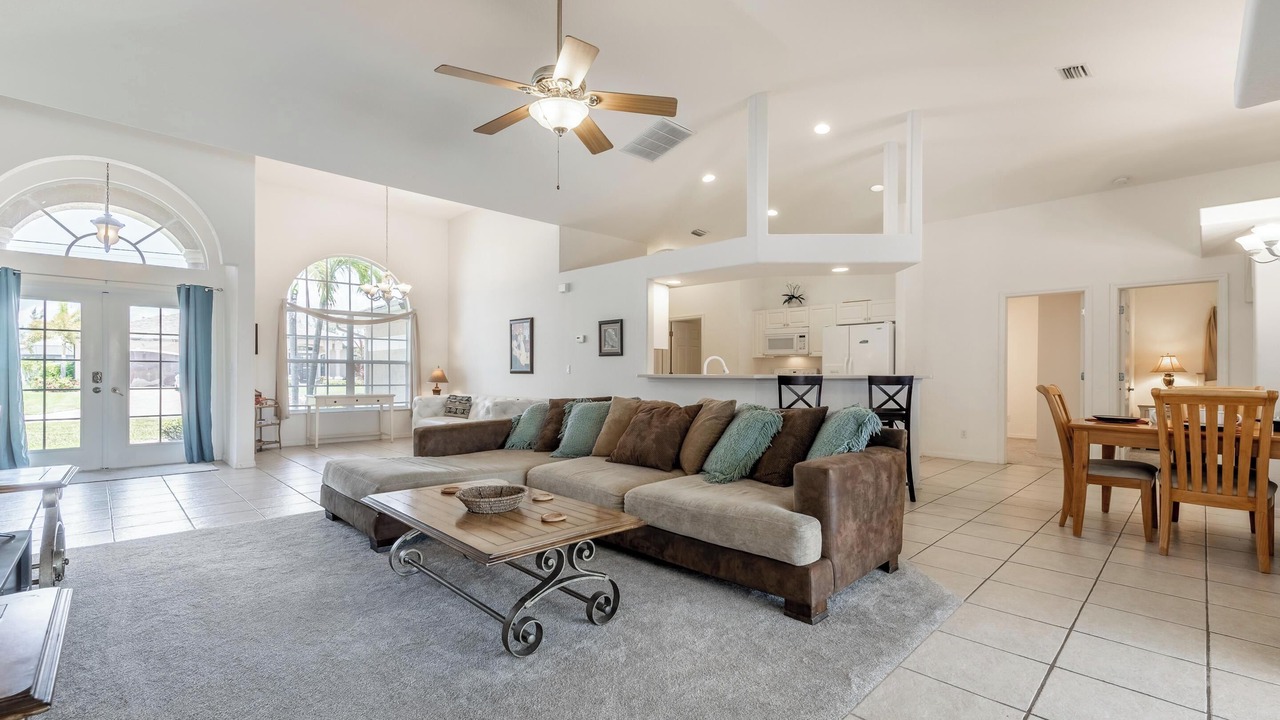 Photo of Livingroom in Pelican