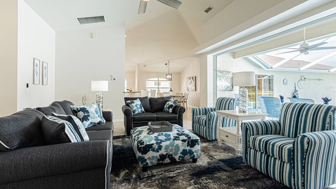 Photo of Livingroom in Central Naples